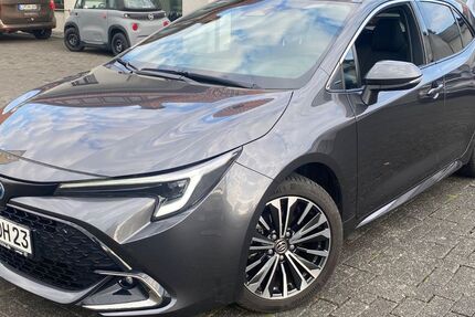 Toyota Corolla 17.000 km 24.800 € Detmold 32758