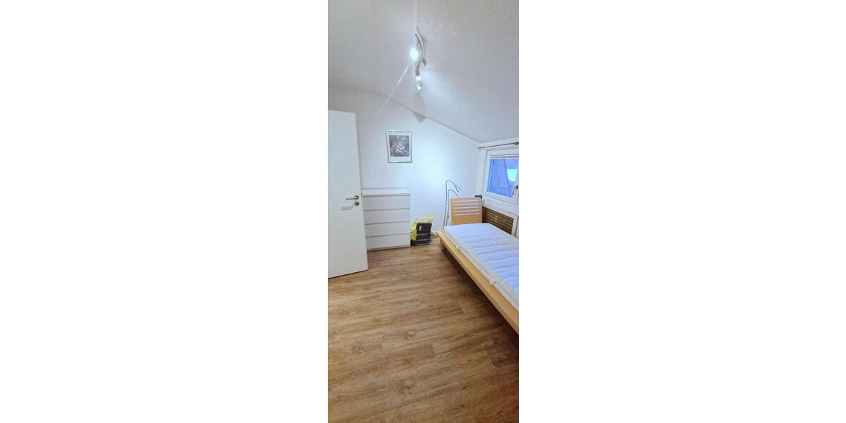 Dachgeschoßwohnung Frankfurt am Main Innenstadt 2 - 1 Zimmer, 20 m&sup2;, 580&euro; | Angebot:25394762