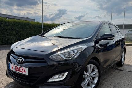 Hyundai i30 114.000 km 9.900 &euro; Wuppertal 42329