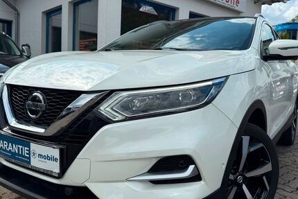 Nissan Qashqai 98.000 km 11.949 &euro; Gummersbach (Zwischen Toom Markt und ATU) 51645