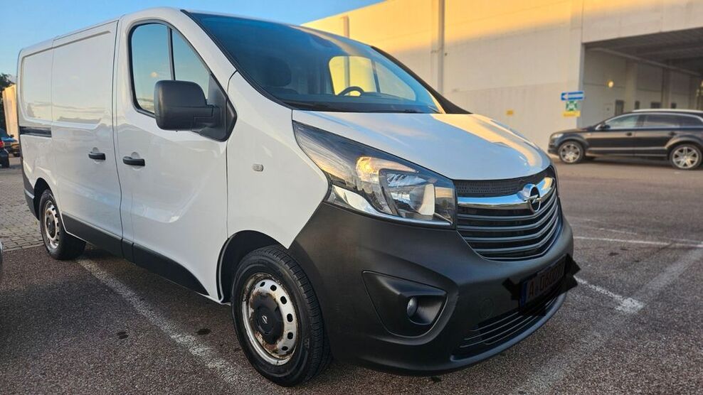 Opel Vivaro 214.326 km 7.150 € Augsburg 86165