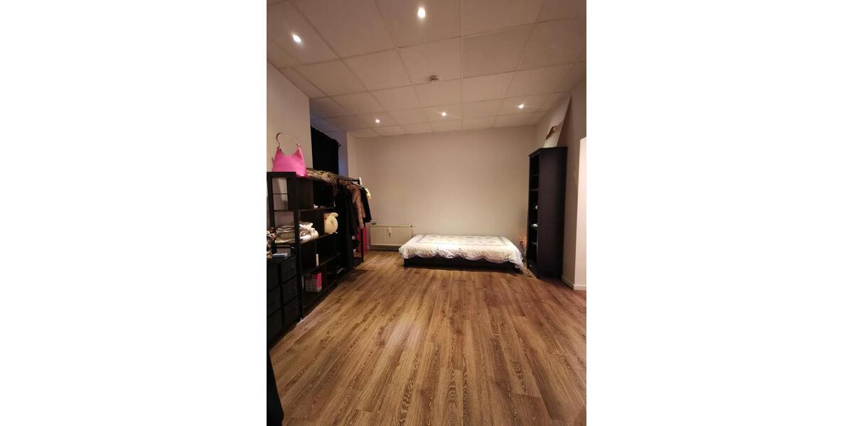 Erdgeschoßwohnung Cottbus - 1 Zimmer, 40 m&sup2;, 400&euro; | Angebot:26042171