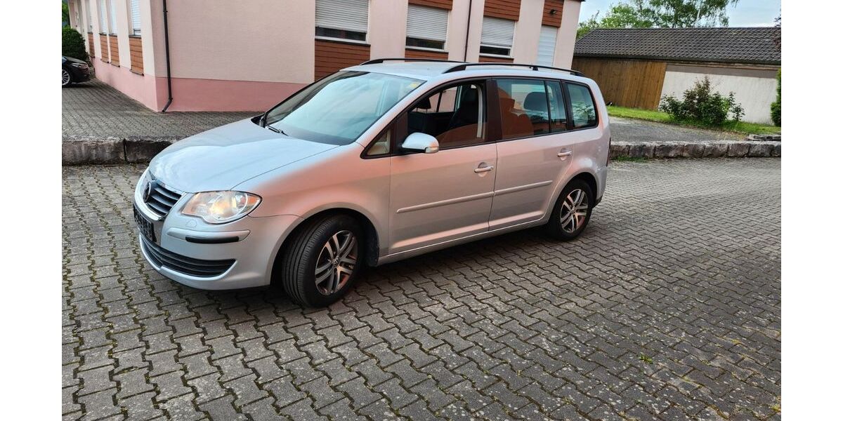 VW Touran 295.000 km 3.490 &euro; Forchheim 91301