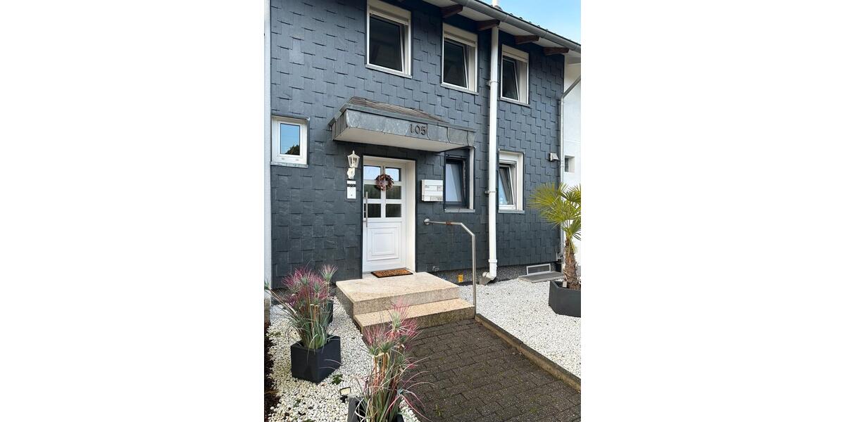 Modernisiertes Familien-Reihenmittelhaus in Essen Schonnebeck 4 zimmer