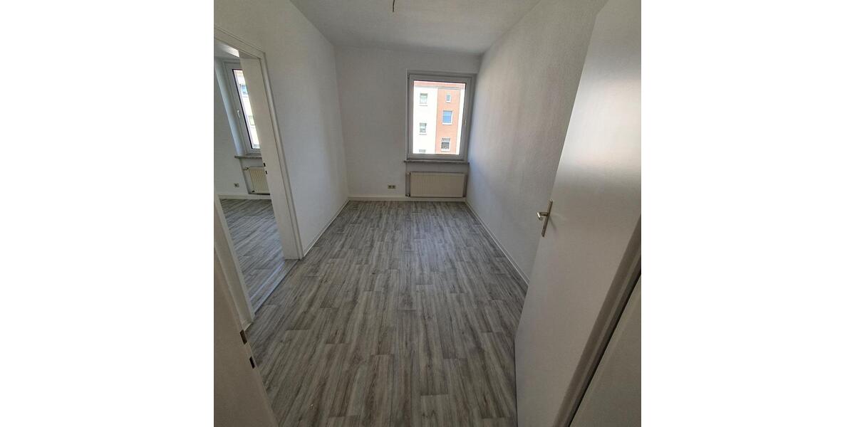 Etagenwohnung Seehausen (Altmark) - 3 Zimmer, 70 m&sup2;, 400&euro; | Angebot:24793602