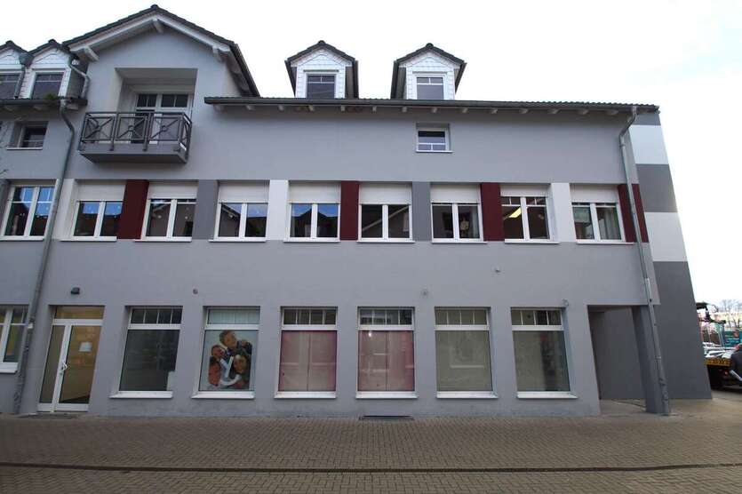 Hochfrequentierte 150m²-Gewerbefläche in Dessau-Roßlau: Ideal für Apotheke oder Fachhandel! zimmer