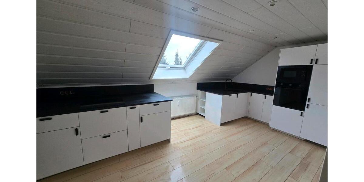 Dachgeschoßwohnung Neunkirchen-Seelscheid Seelscheid - 2 Zimmer, 78 m&sup2;, 700&euro; | Angebot:25987341