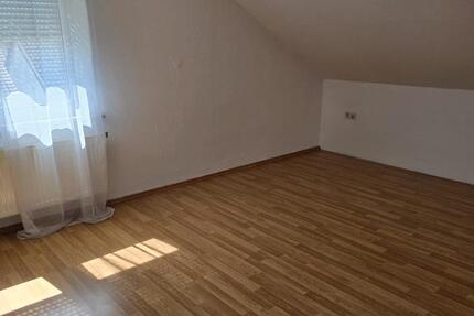 Wohnung Sachsenheim - 2 Zimmer, 45 m&sup2;, 500&euro; | Angebot:26367588