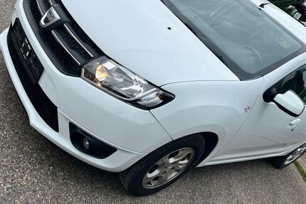 Dacia Sandero 161.000 km 4.399 € Göppingen 73035