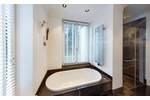 Eleganz und Komfort auf höchstem Niveau! 3-Zimmer LuxusWohnung in Düsseldorf-Stockum