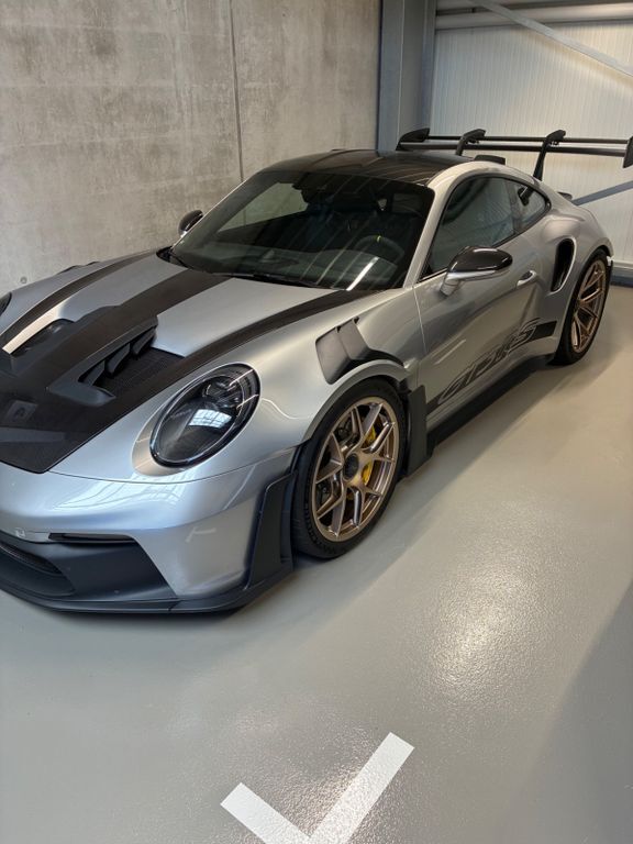 992