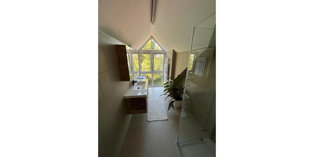 Dachgeschoßwohnung Kaufungen - 2 Zimmer, 66 m&sup2;, 187.000&euro; | Angebot:27016004