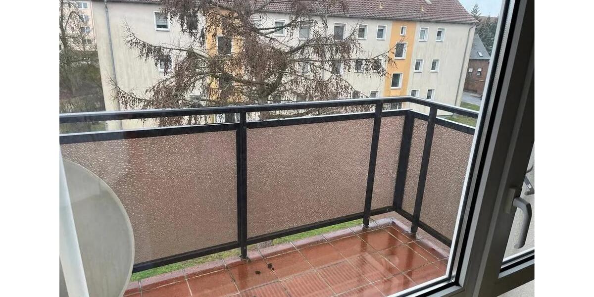 Etagenwohnung Dessau-Roßlau Brambach - 3 Zimmer, 60 m&sup2;, 65.000&euro; | Angebot:27642377