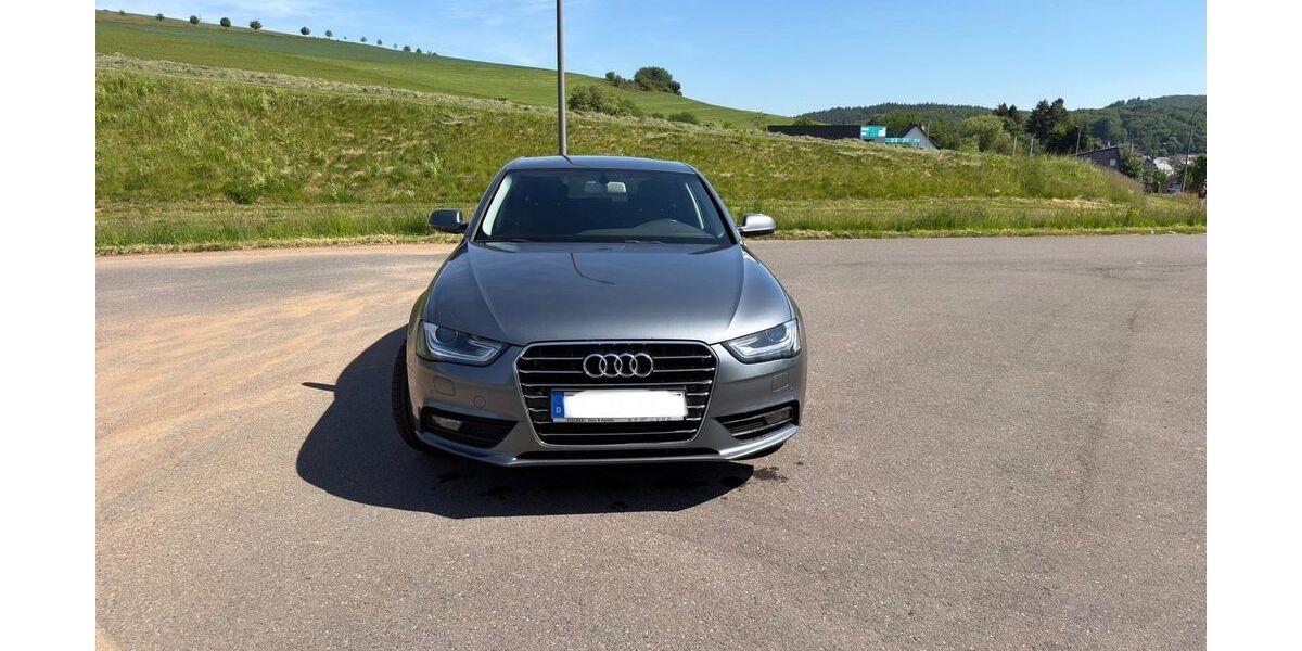 Audi A4 212.000 km 9.250 &euro; Zerf 54314