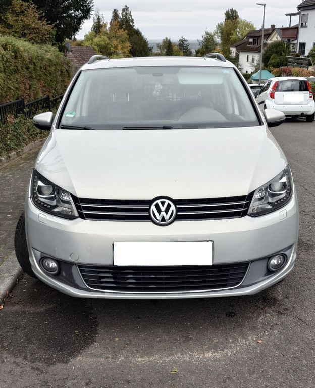 VW Touran 243.692 km 3.100 € Wiesbaden 65201