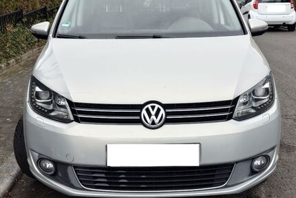 VW Touran 243.692 km 3.600 € Wiesbaden 65201