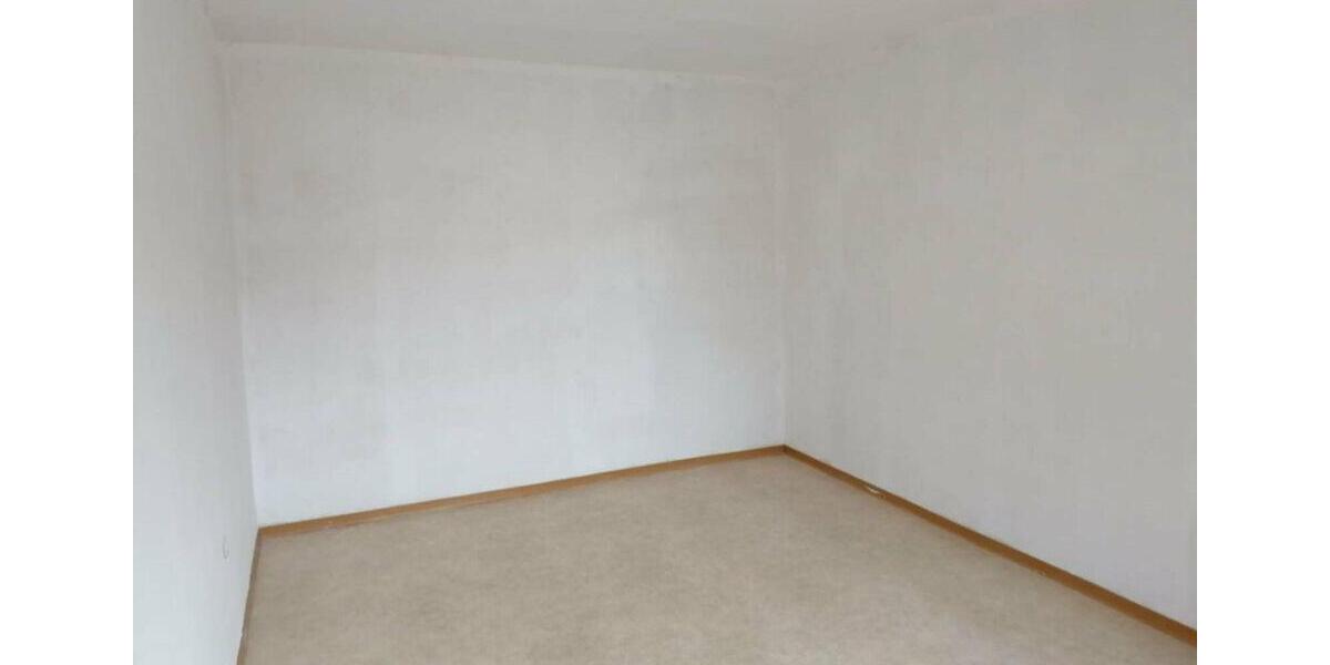 Etagenwohnung Würzburg Lindleinsmühle - 4 Zimmer, 90 m&sup2;, 880&euro; | Angebot:25367412