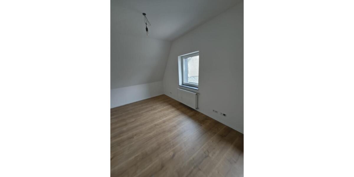 Doppelhaushälfte Mülheim an der Ruhr Menden-Holthausen - 4 Zimmer, 110 m&sup2;, 1.900&euro; | Angebot:25048636