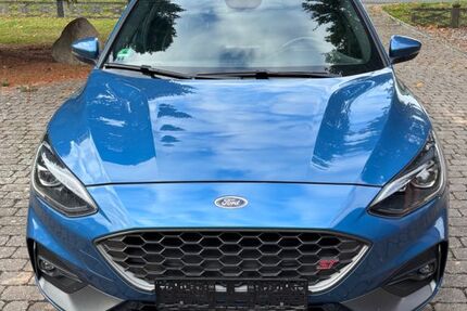 Ford Focus 89.000 km 19.600 € Thedinghausen 27321