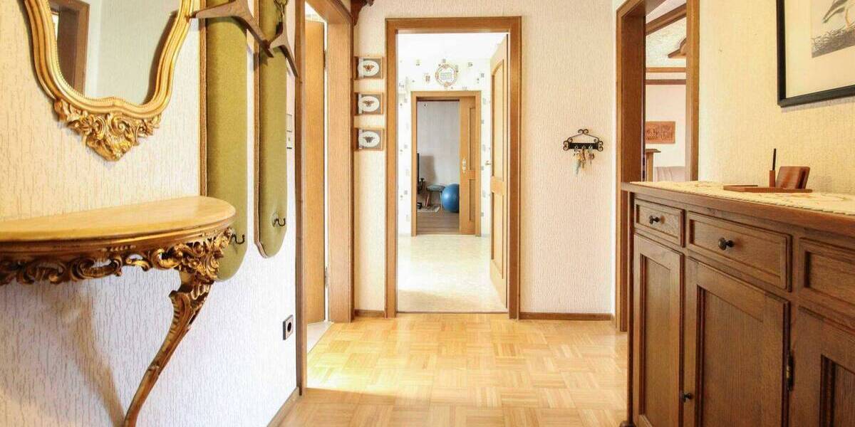 Einfamilienhaus Paderborn Sennelager - 8 Zimmer, 243 m&sup2;, 595.000&euro; | Angebot:26826411