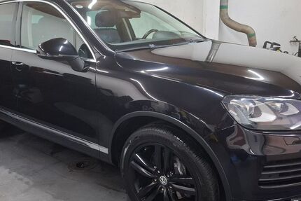 VW Touareg 124.345 km 22.990 € Cottbus 03042