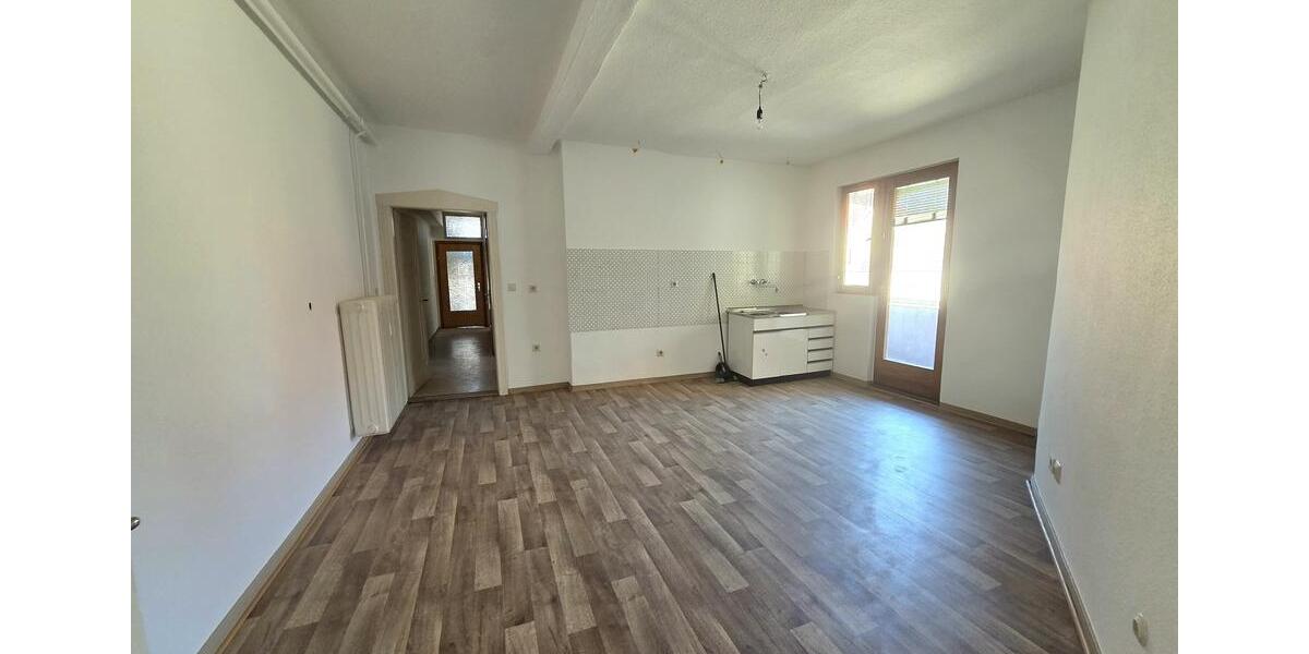 Etagenwohnung Bad Rodach - 6 Zimmer, 150 m&sup2;, 1.000&euro; | Angebot:26094590