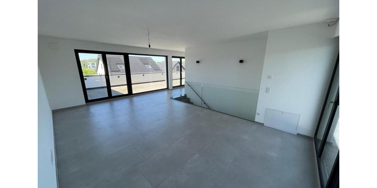 Einfamilienhaus Baesweiler - 4.5 Zimmer, 170 m&sup2;, 2.100&euro; | Angebot:26413554