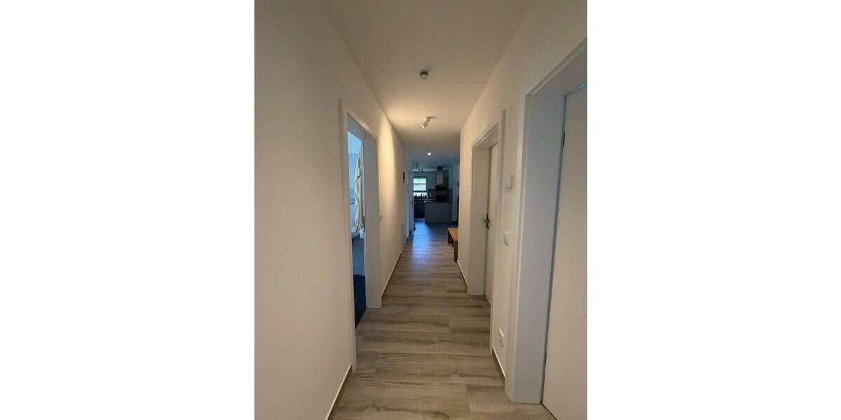Etagenwohnung klausdorf Klausdorf - 4 Zimmer, 110 m&sup2;, 1.695&euro; | Angebot:26848317