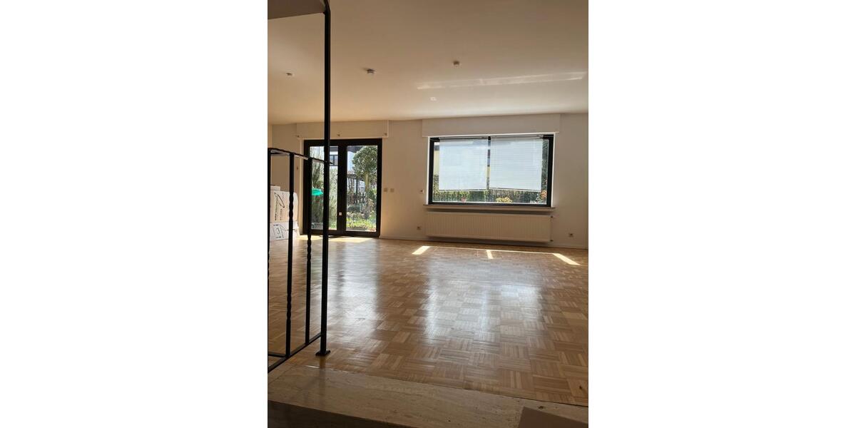 Reihenhaus Meckenheim - 6 Zimmer, 170 m&sup2;, 490.000&euro; | Angebot:26562563