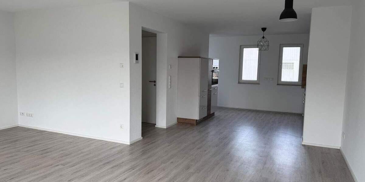 Etagenwohnung Mainz Mombach - 4 Zimmer, 135 m&sup2;, 660.000&euro; | Angebot:24027215