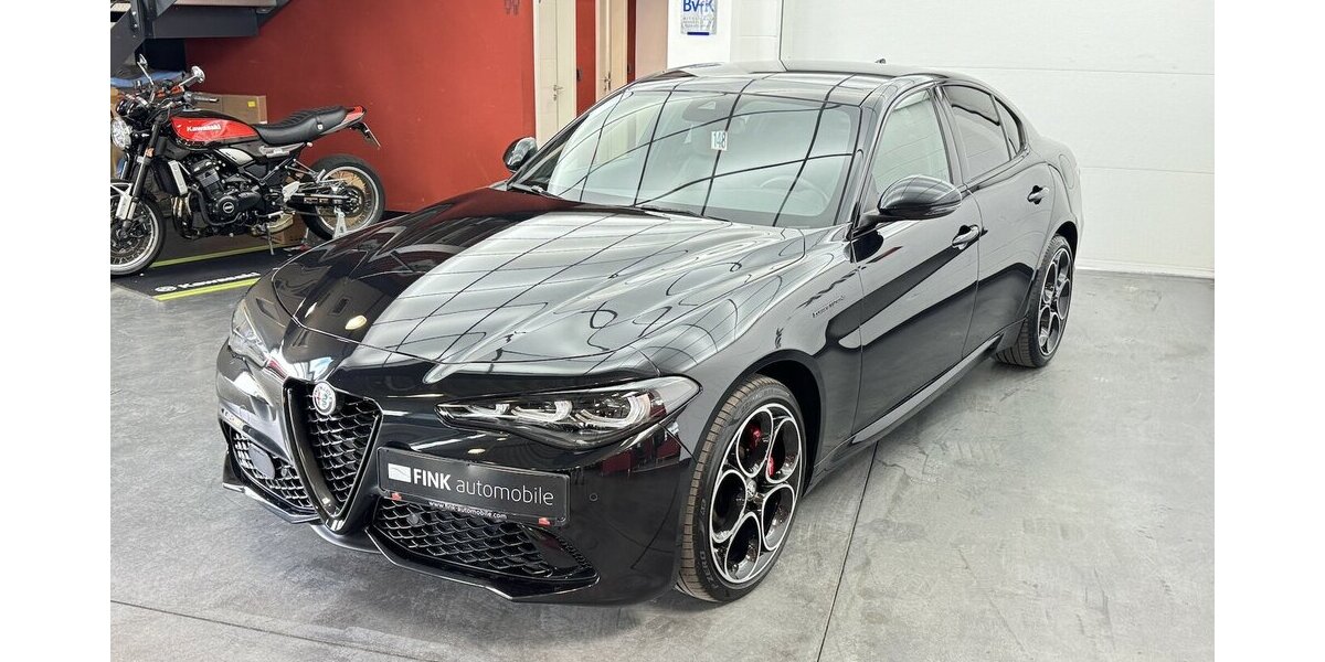 Alfa Romeo Giulia 2.0 Competizione Q4 Turbo Panoramadach 28.999 km 37.770 &euro; Lich 35423