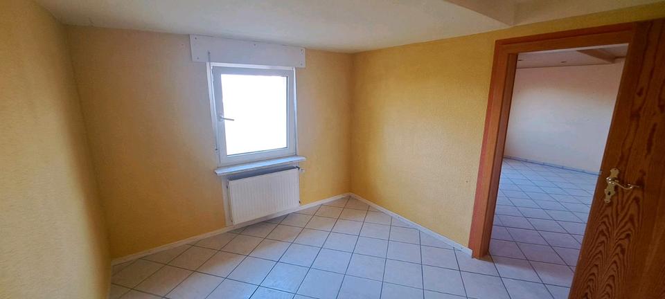 Doppelhaushälfte Worms - 6 Zimmer, 143 m&sup2;, 280.000&euro; | Angebot:27066382