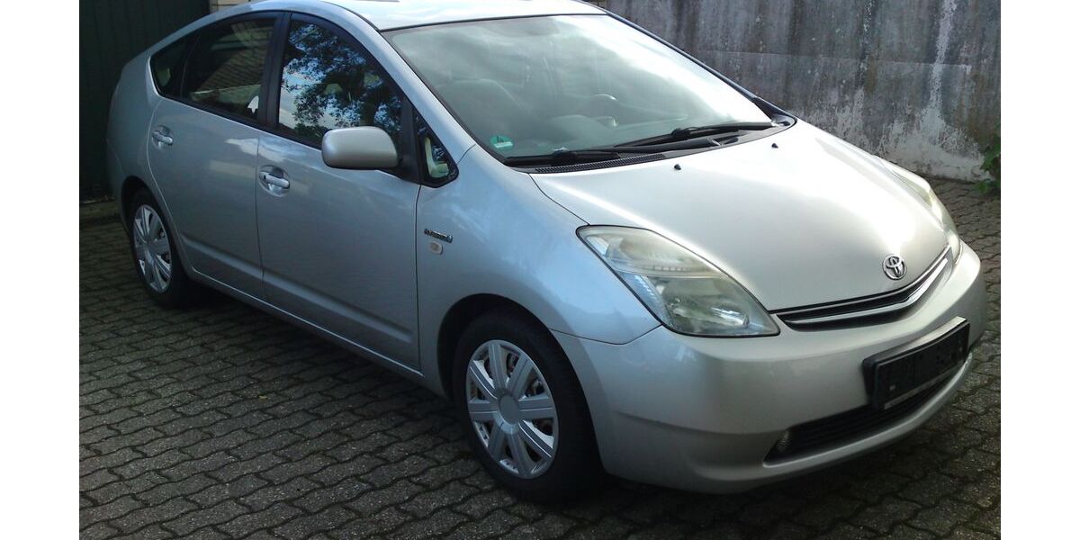 Toyota Prius 304.000 km 3.950 &euro; Geilenkirchen 52511