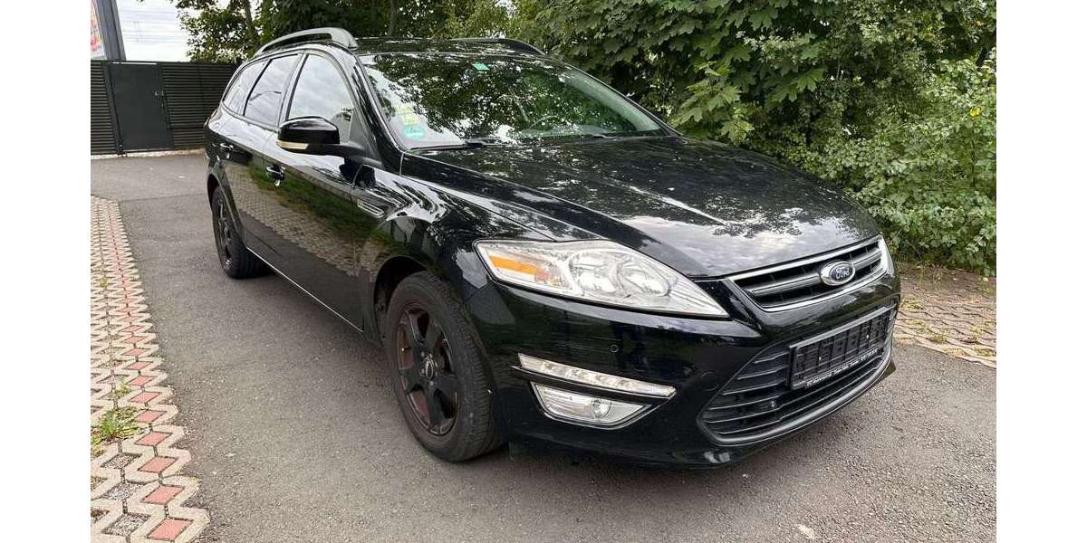 Ford Mondeo 246.252 km 2.450 € Dresden 01157