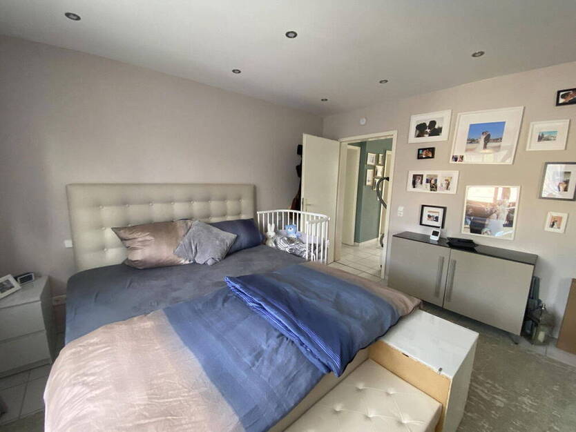 Attraktive, helle 3 ZKB-Wohnung mit neuw. EBK, Wintergarten und Garage in Süd-West-Lage