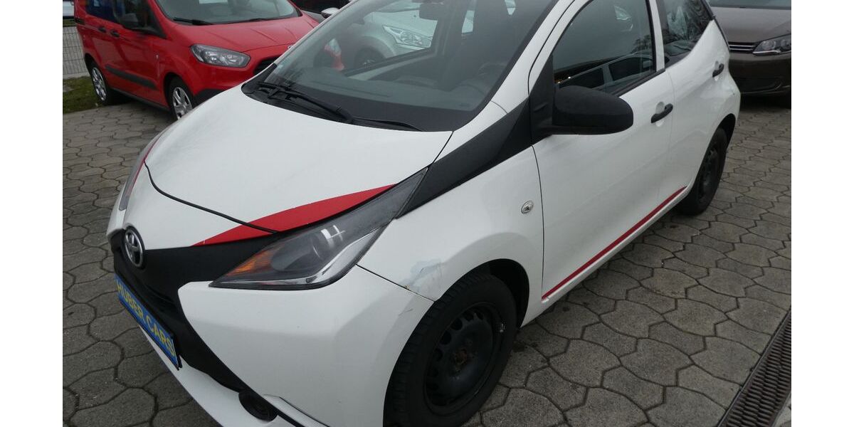 Toyota Aygo (X) 97.377 km 4.999 &euro; Oderding 82398