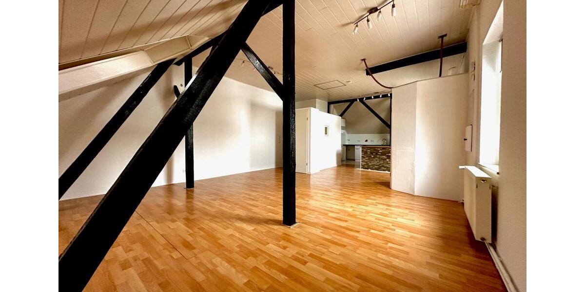 Großzügige 4-Zimmer-Altbauwohnung im Ortszentrum von Neuenburg 4 zimmer