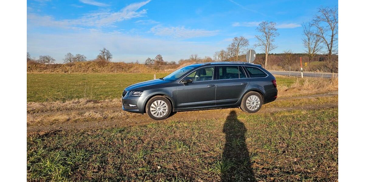 Skoda Octavia 99.000 km 15.900 &euro; Gauting 82131