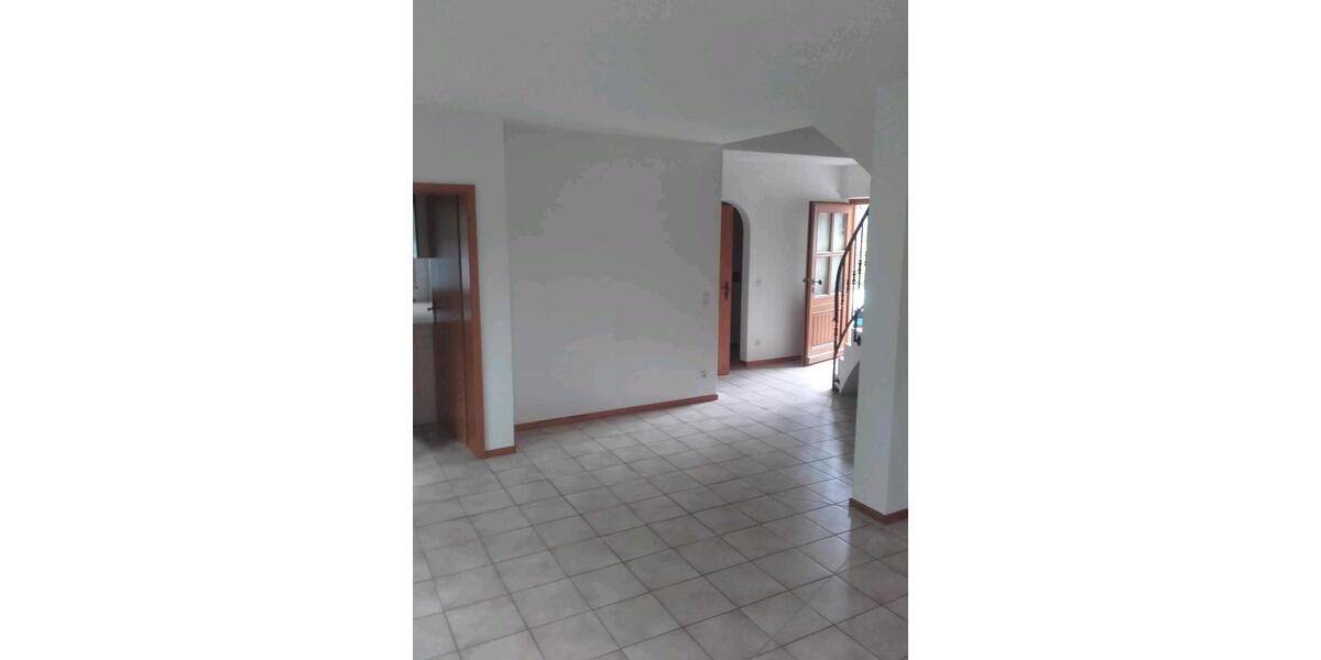 Etagenwohnung Lich - 1 Zimmer, 64 m&sup2;, 880&euro; | Angebot:26325844