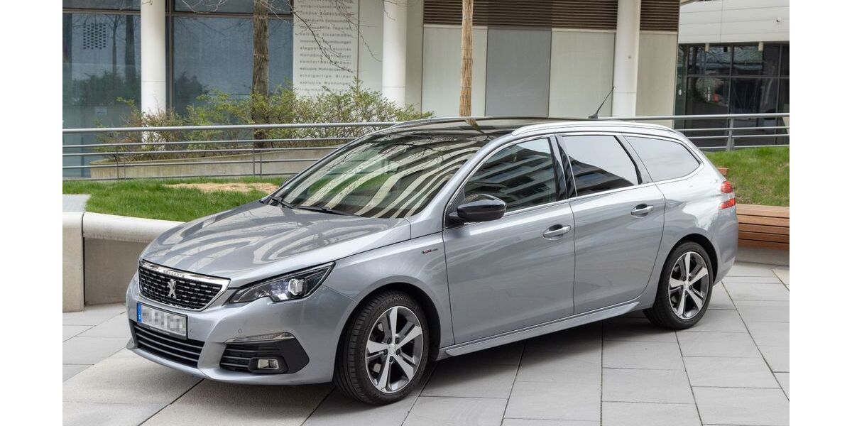 Peugeot 308 137.411 km 9.500 &euro; Hamburg 20457