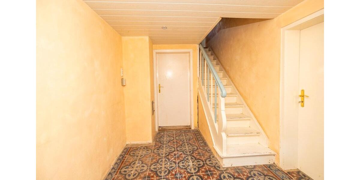 Einfamilienhaus Bad Königshofen im Grabfeld - 7 Zimmer, 140 m&sup2;, 158.000&euro; | Angebot:26038920