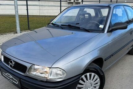 Opel Astra 91.000 km 1.699 &euro; Lünen 44536