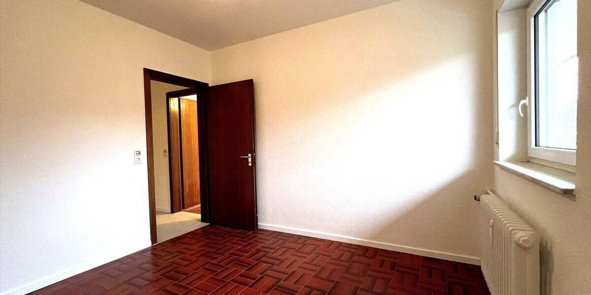 Etagenwohnung Bad Honnef Rhöndorf - 3 Zimmer, 100 m&sup2;, 300.000&euro; | Angebot:26658602