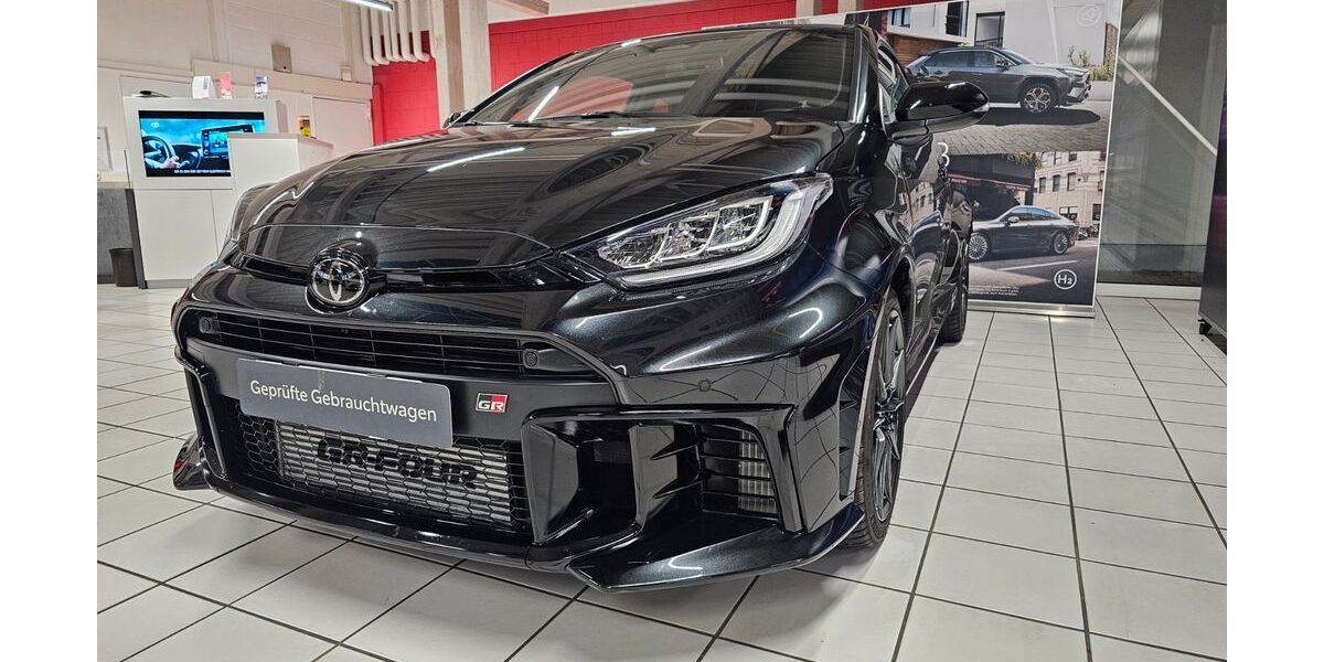 Toyota Yaris 2.800 km 44.993 &euro; Kaiserslautern 67661