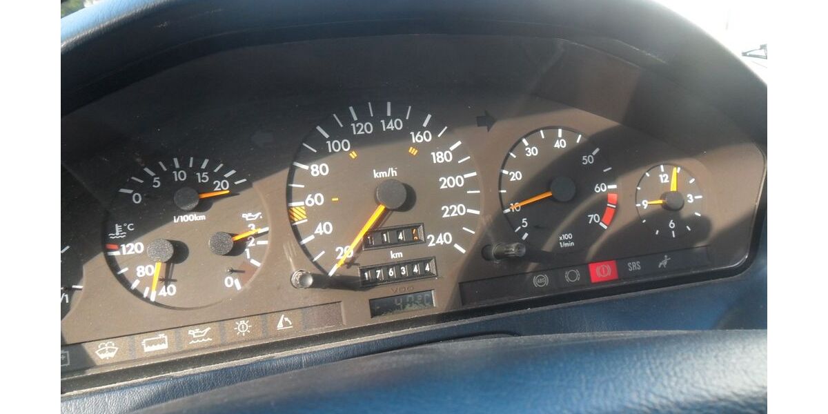 Mercedes-Benz SL 300 175.000 km 16.000 &euro; Monheim 86653