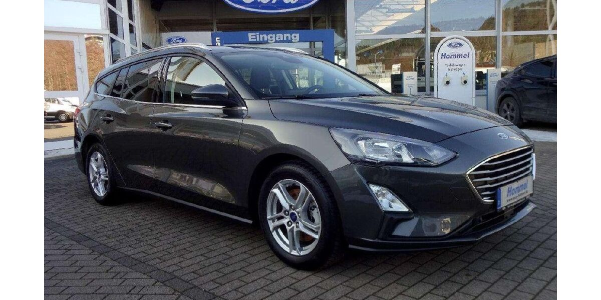 Ford Focus 8.200 km 19.990 &euro; Suhl 98529