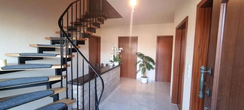 Einfamilienhaus in ruhiger Lage Provisionsfrei!! 6 zimmer