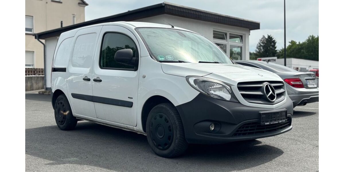 Mercedes-Benz Citan 179.000 km 5.450 &euro; Arnsberg 59823
