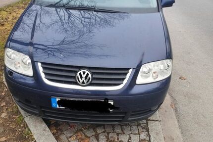 VW Touran 158.250 km 3.999 &euro; München 81737