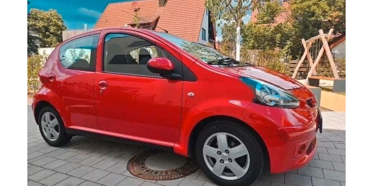 Toyota Aygo (X) 122.000 km 1.800 &euro; Nürnberg 90429